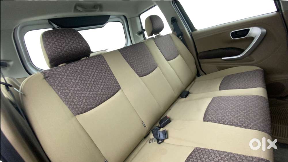 Mahindra Tuv 300 Mhawk100 T8, 2018, Diesel