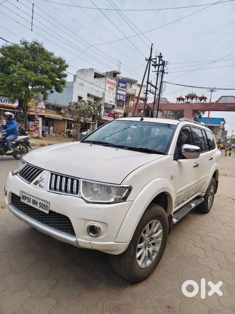 Mitsubishi Pajero Sport 2013
