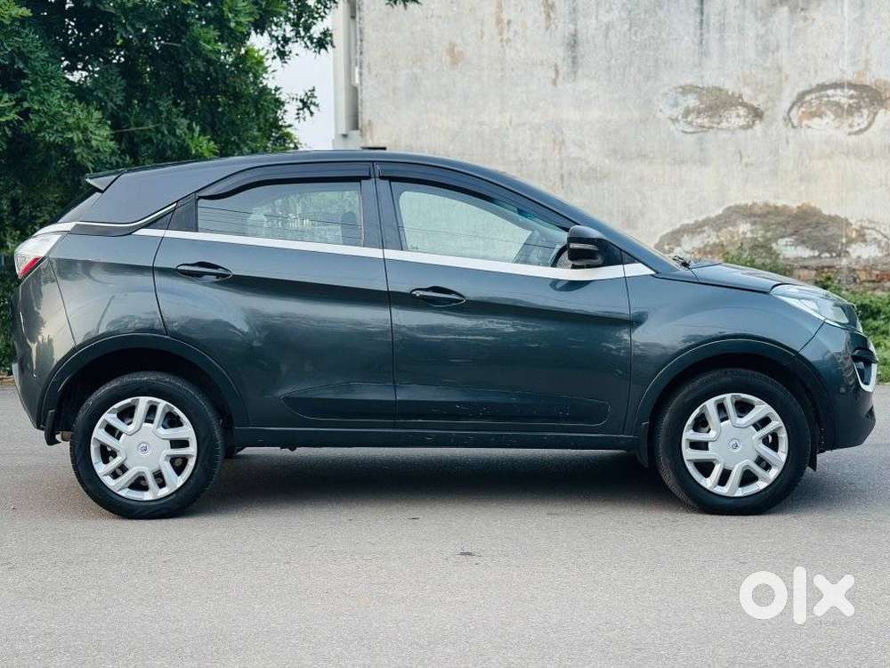 Tata Nexon, 2019, Petrol