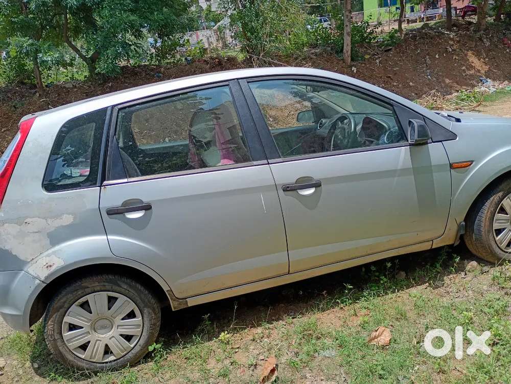 Ford Figo Petrol 2010