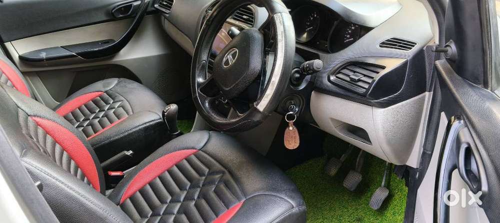 Tata Tiago, 2018, Petrol