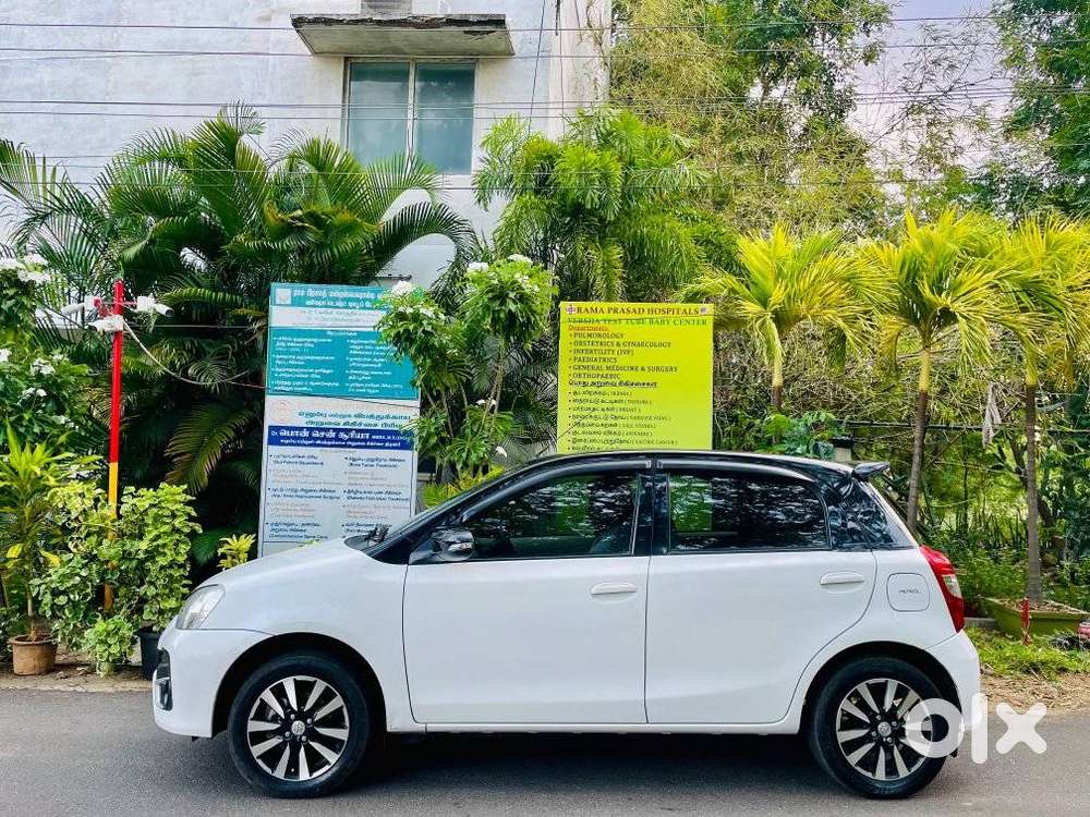 Toyota Etios Cross 1.2 V, 2019, Petrol