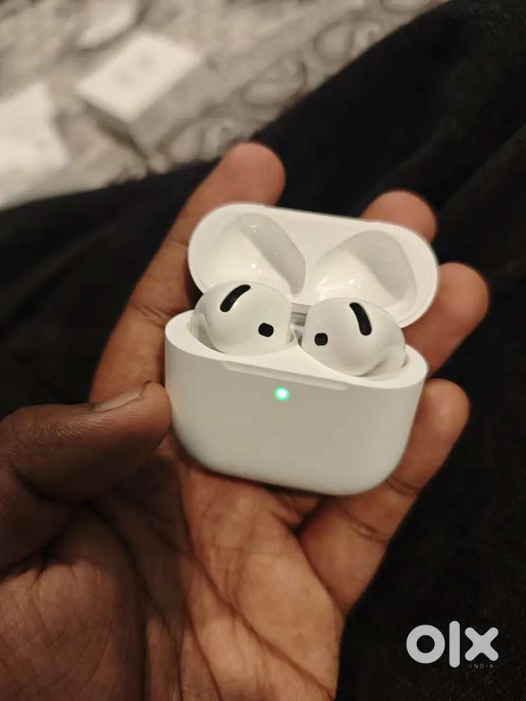Apple Airpods 4 without ANC *brand new* unused