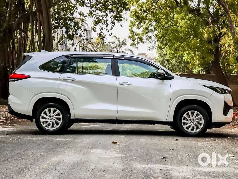 Toyota Innova Hycross 2.0 Gx 7 Str, 2025, Petrol