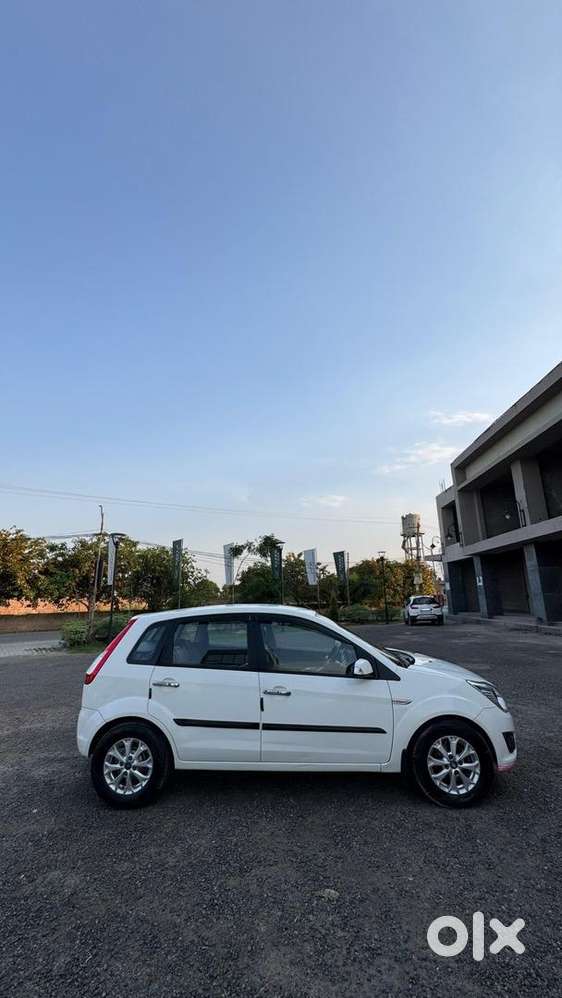 Ford Figo 2014 Diesel 98000 Km Driven