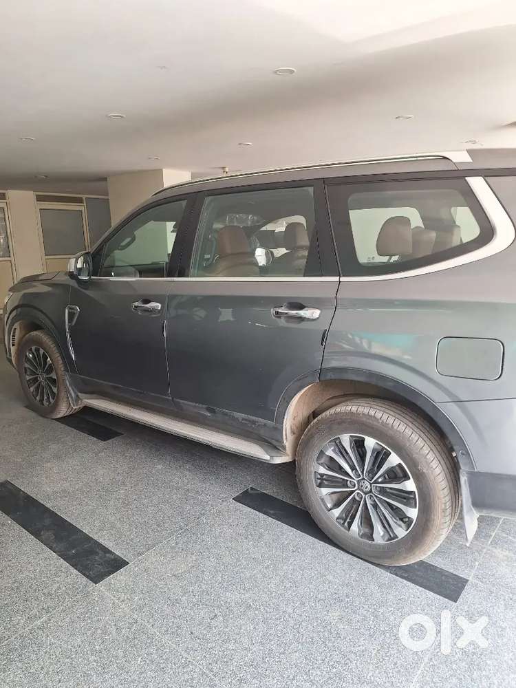 Mg Gloster 2022  7 Seater Diesel 73000 Km Of Doctor - Immaculate State