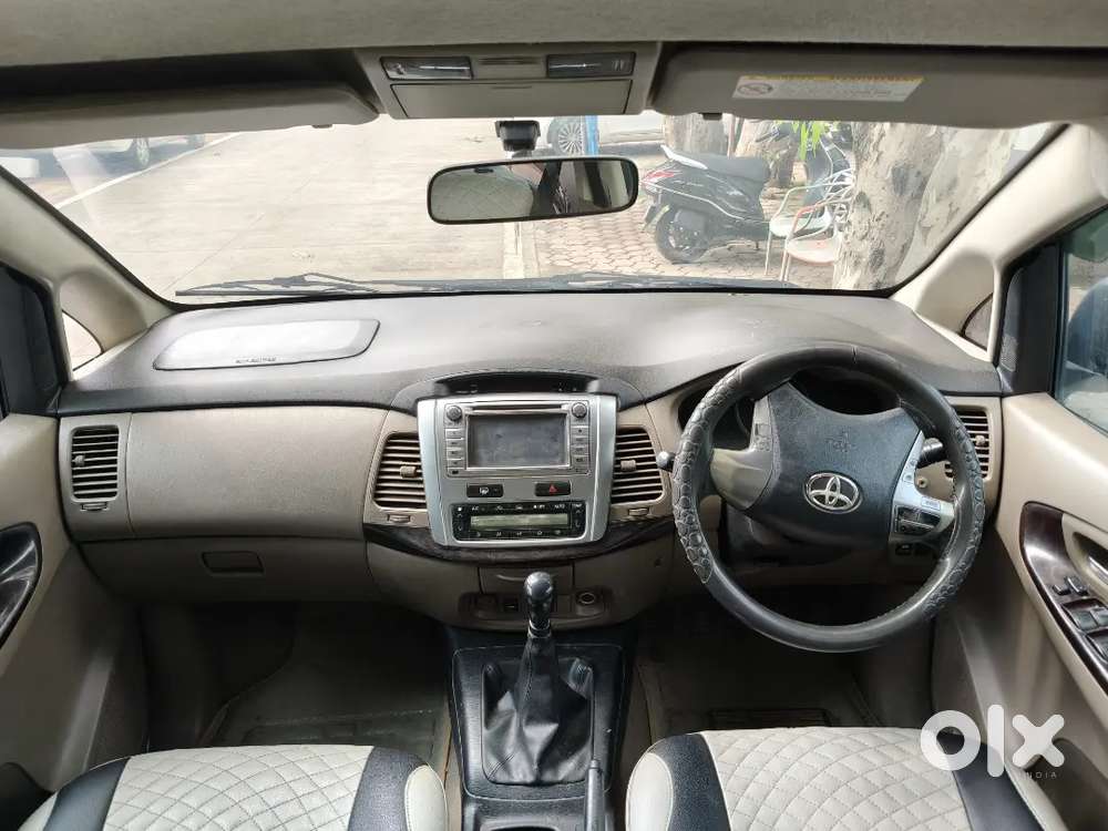 Toyota Innova 2.5 Ms 2015