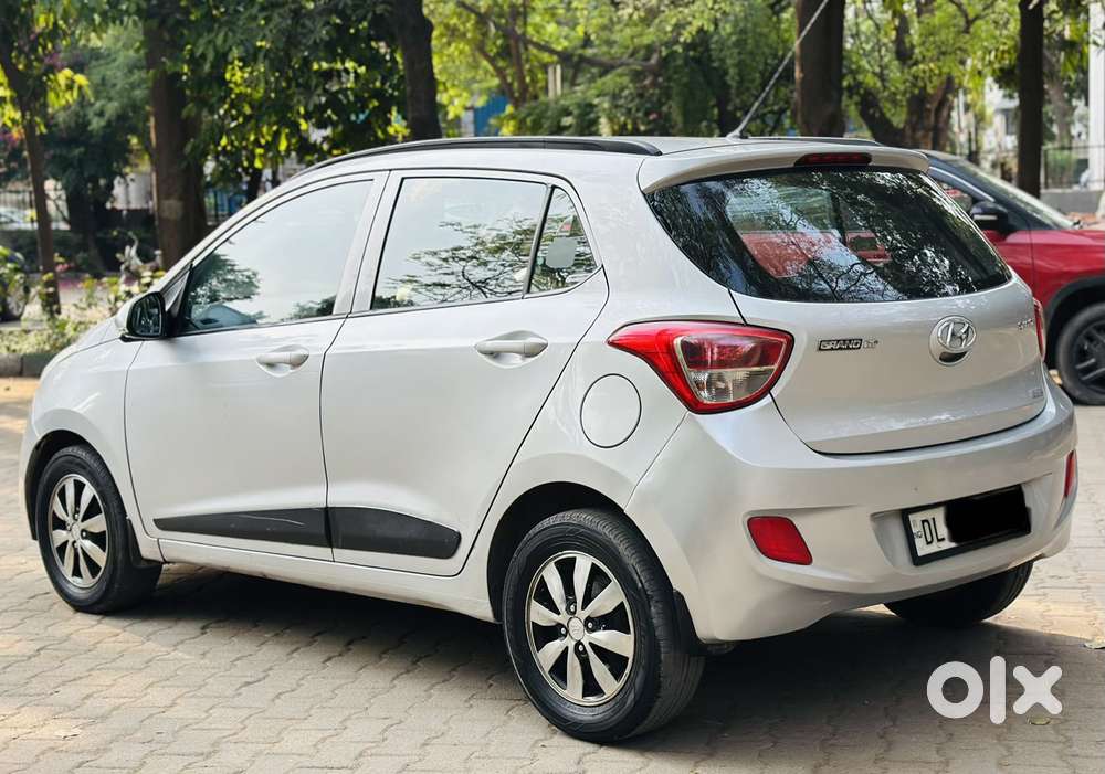 Hyundai Grand I10 Sportz(o) 1.2 Mt, 2015, Cng & Hybrids