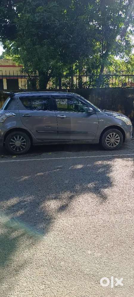 Maruti Suzuki Swift 2013 Diesel 123000 Km Driven