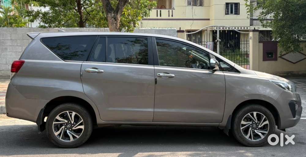 Toyota Innova Crysta 2021