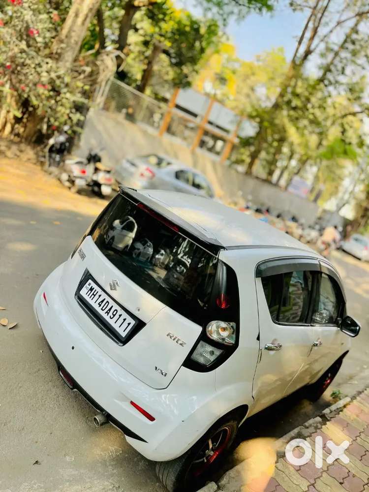 Petrol + Cng Well Maintaine  Car