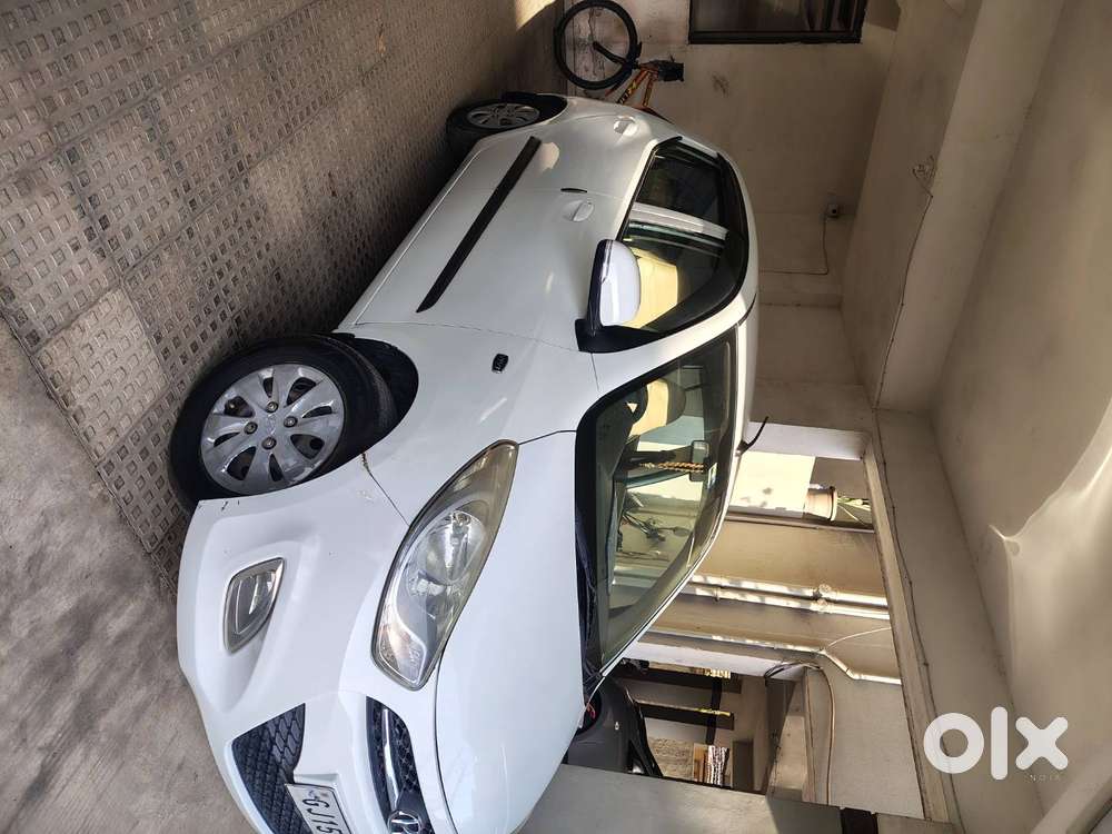Hyundai I10 2012 Petrol &cng 24 To 26  Mileage Good Condition