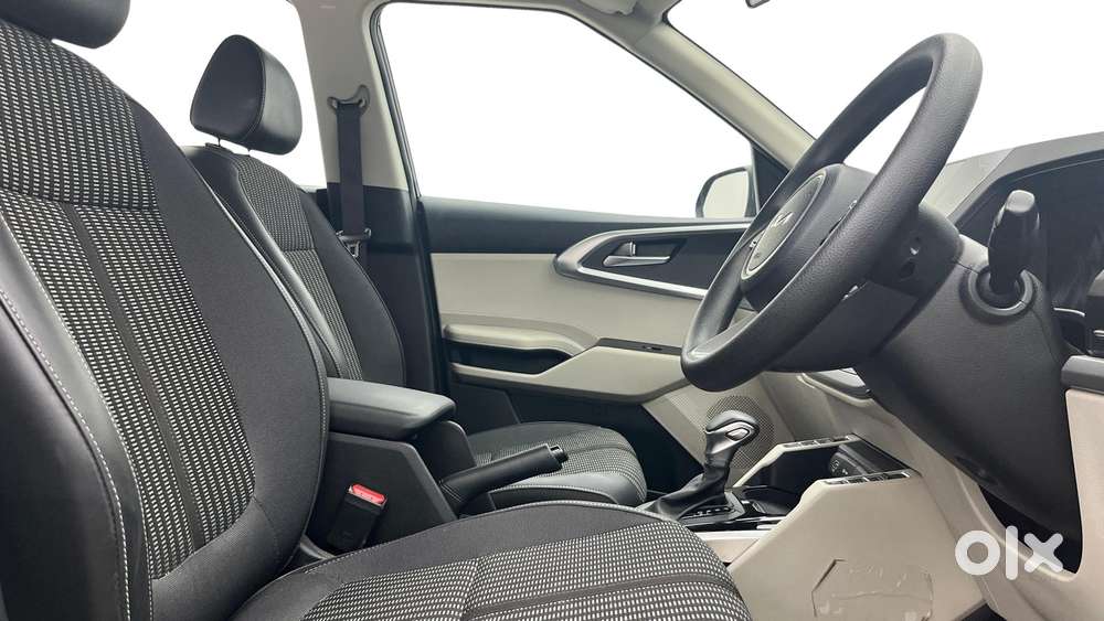 Kia Carens 1.5 Prestige Plus 7 Str Imt, 2024, Petrol