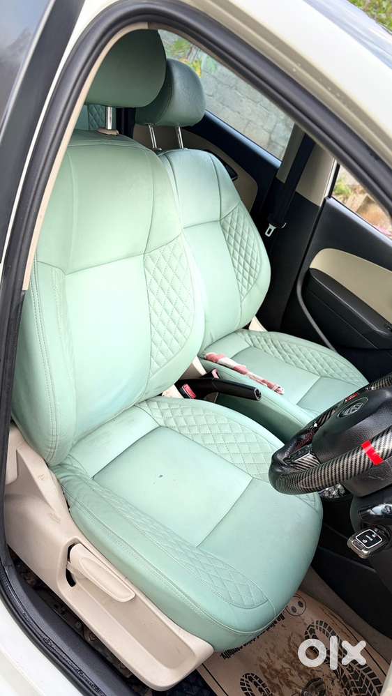 Volkswagen Polo Petrol Manual 2011