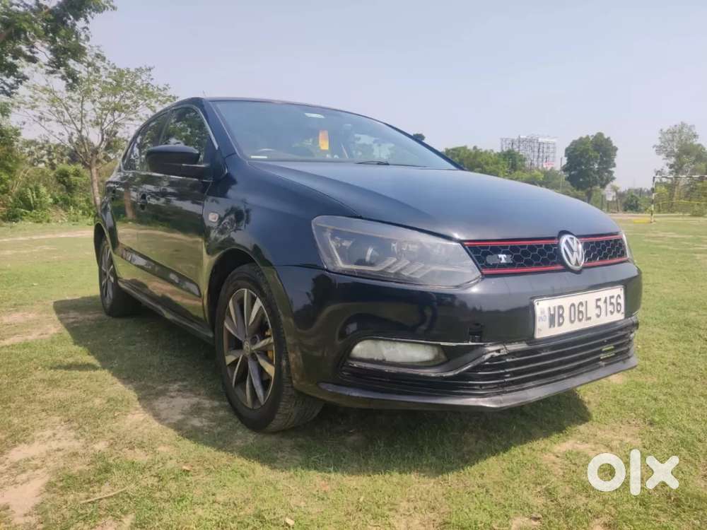 Volkswagen Polo Petrol Highline 1.2l, 2015, Petrol
