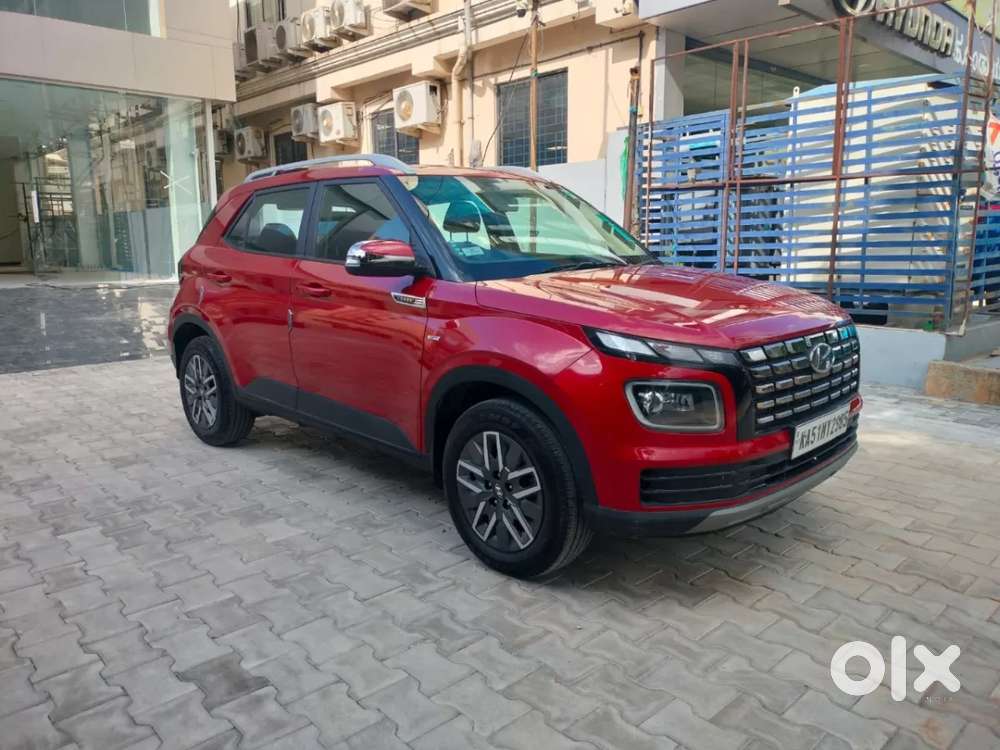 Hyundai Venue 1.0 S (o) Turbo Dct, 2025, Petrol