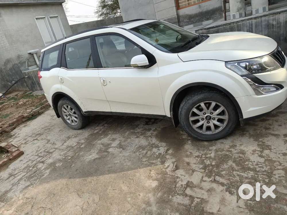 Mahindra Xuv500 2016 Diesel 104000 Km Driven