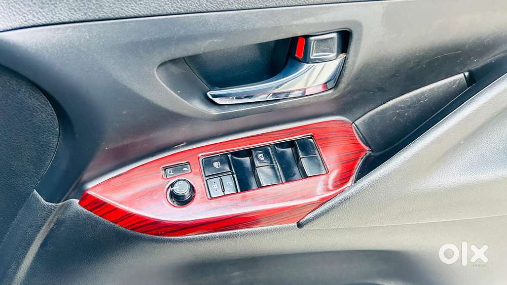 Toyota Innova Crysta [2020-ongoing] 2.4 Gx At 7 Str, 2021, Diesel