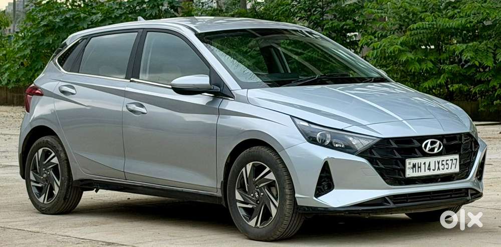 Hyundai I20 Sportz 1.2 Mt Dual Tone, 2022, Petrol
