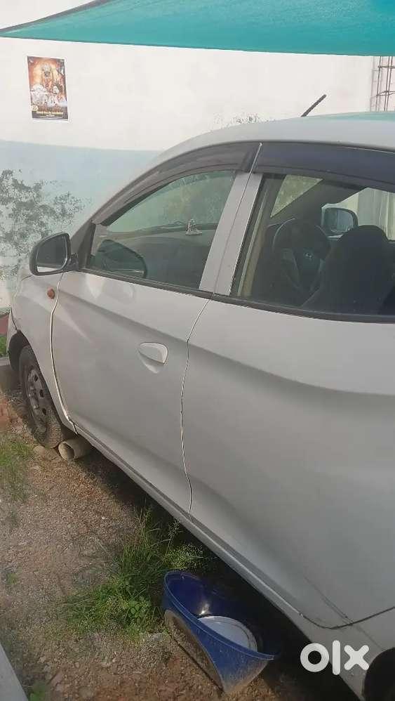 Hyundai Eon 2012 Petrol 72000 Km Driven