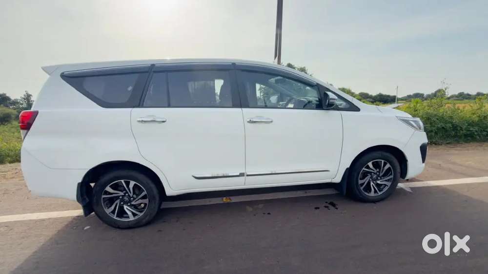 Toyota Innova Crysta 2022