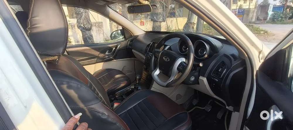 Xuv 500 गाड़ी बेच रहा हूं