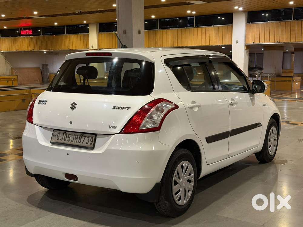Maruti Suzuki Swift Vxi With Abs, 2014, Petrol