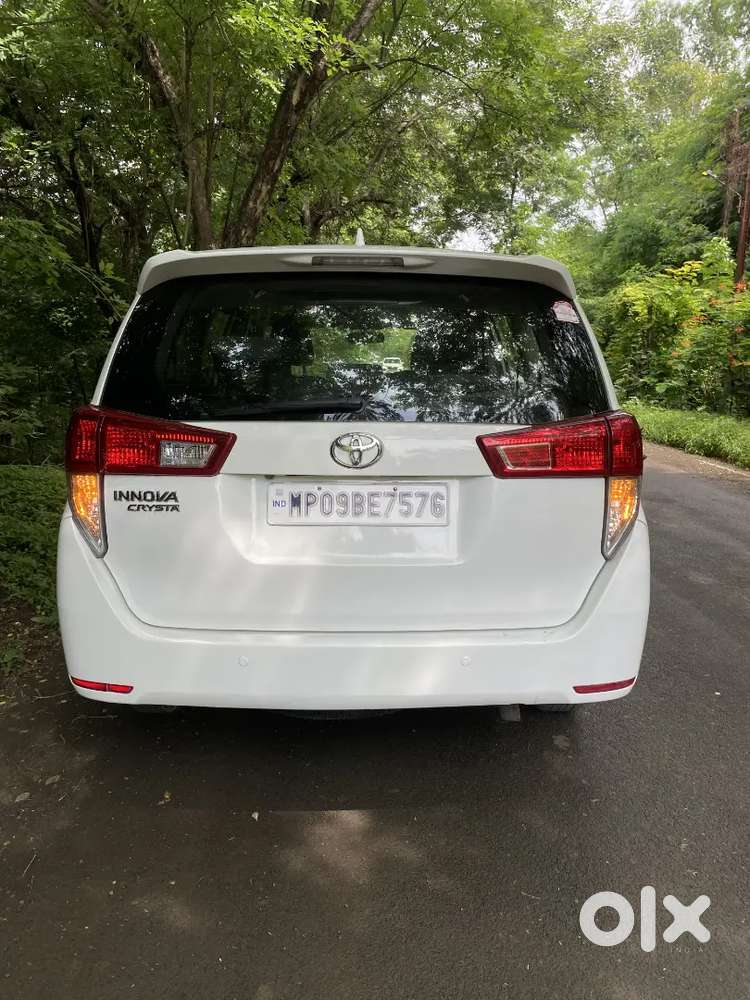Toyota Innova Crysta 2019