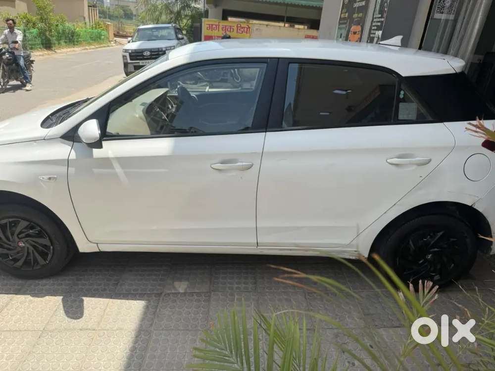 Neet And Clean I 20 Magna + Crdi 2019 December Model