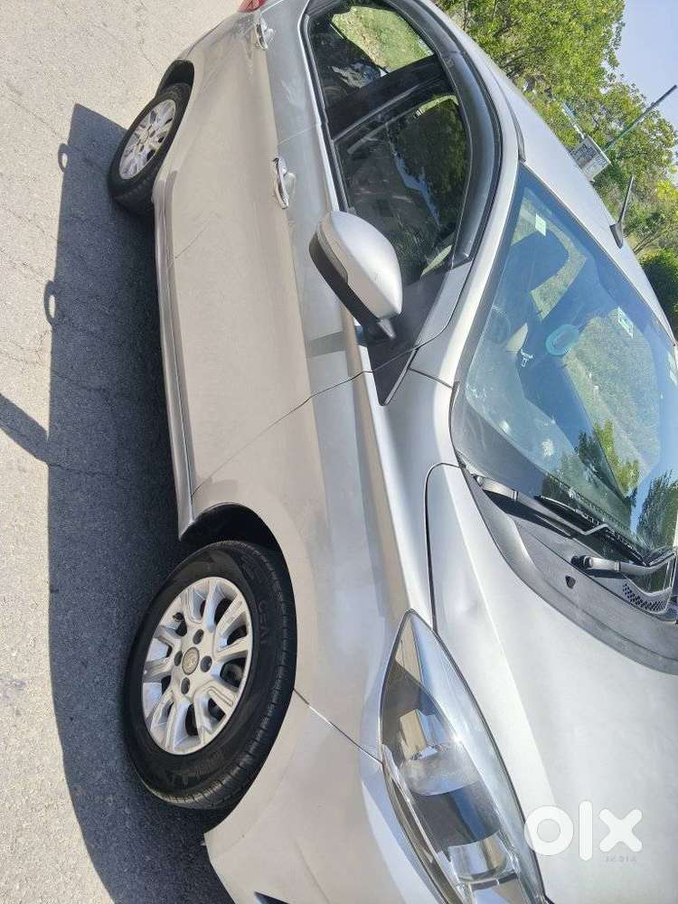 Tata Tiago 1.05 Revotorq Xz, 2018, Petrol