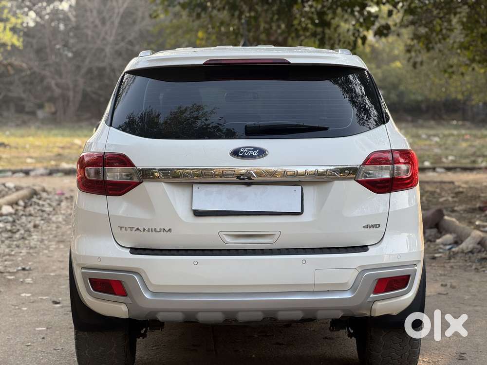 Ford Endeavour 3.2 Titanium At 4x4, 2016, Diesel