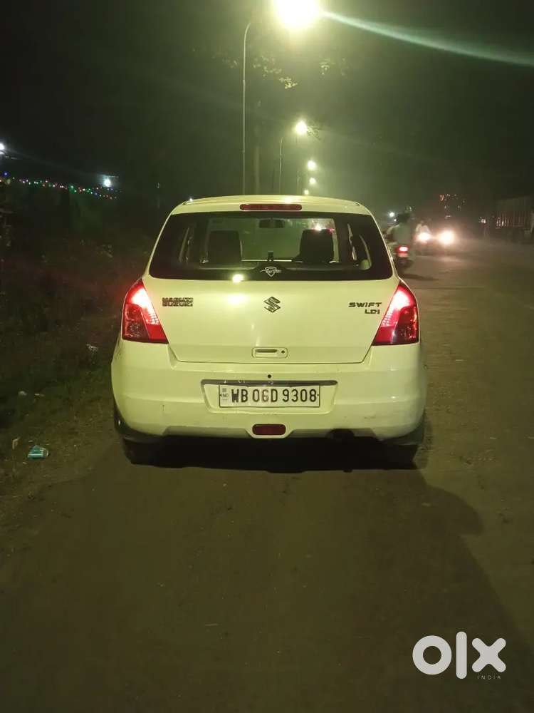 Maruti Suzuki Swift 2010 Diesel 135000 Km Driven