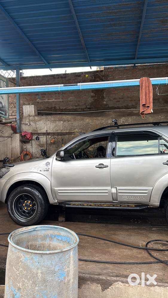 Toyota Fortuner Diesel 2010 Manual