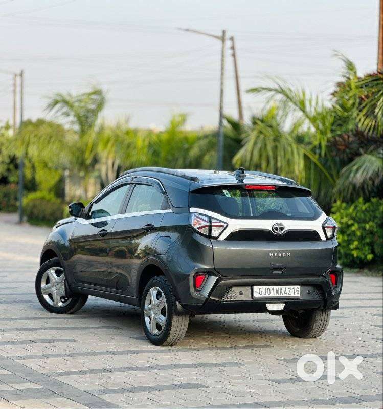 Tata Nexon 1.5 Revotorq Xm (s), 2023, Diesel