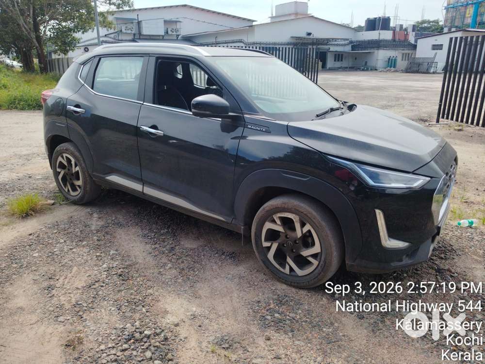 Nissan Magnite 1.0 Xv Premium, 2023, Petrol