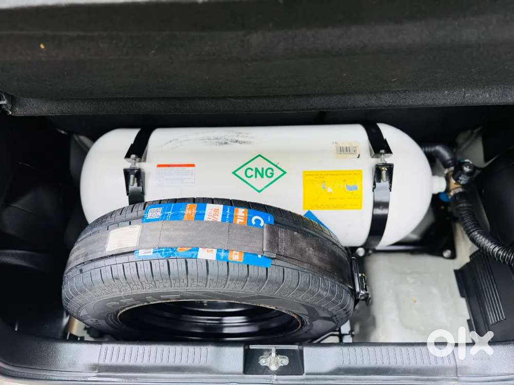 Maruti Swift Vxi Company Cng 2023