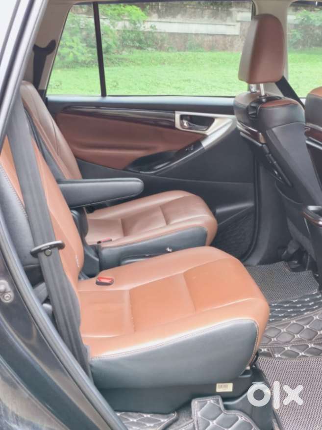 Toyota Innova Crysta 2.8 Zx At 7 Seater, 2021, Diesel