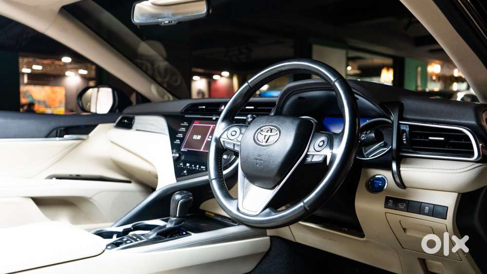 Toyota Camry 2.5 Hybrid, 2020, Petrol