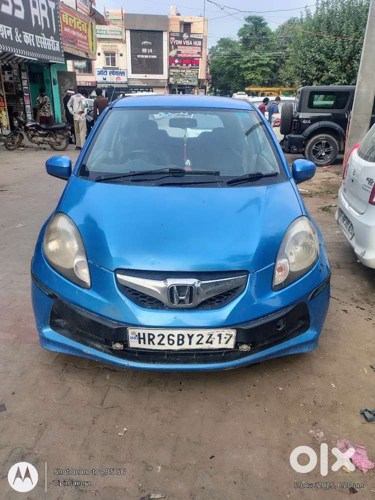 Honda Brio Mt Petrol 2013 Model