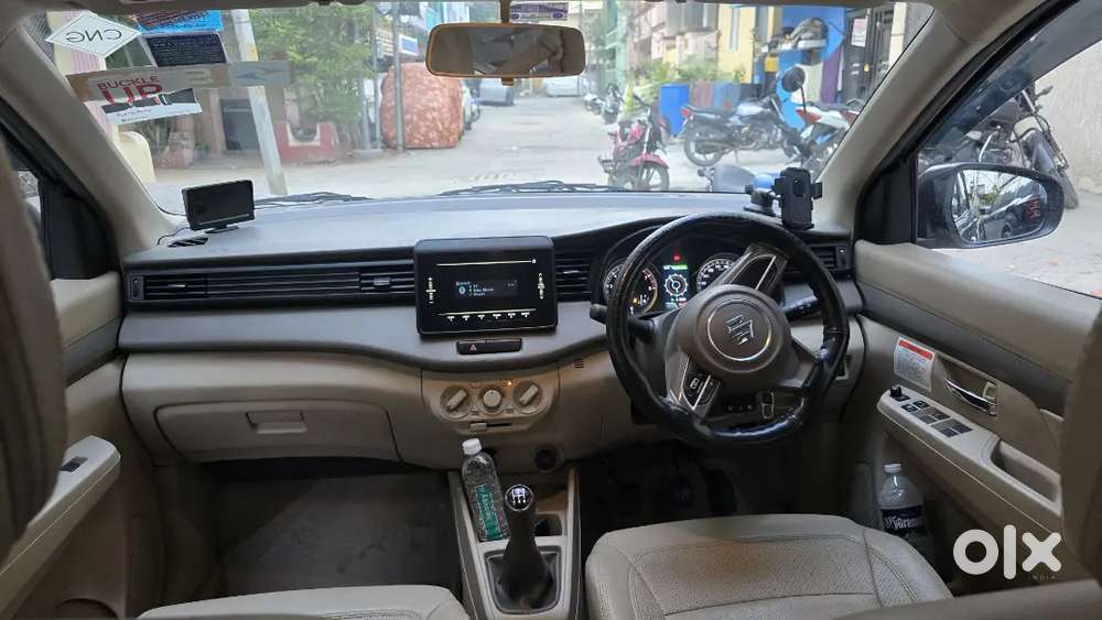 Maruti Suzuki Ertiga 2025 Cng + Petrol 33100 Km Driven