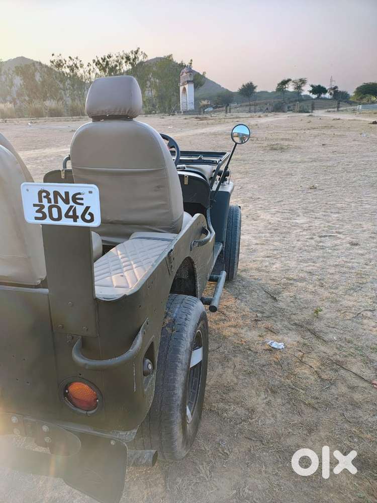 Mahindra Jeep Classic 1983
