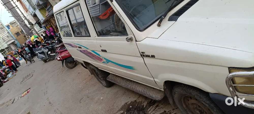 Toyota Qualis 2001
