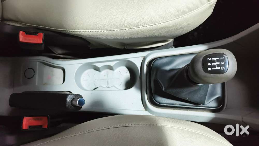 Tata Tiago Xe, 2020, Petrol
