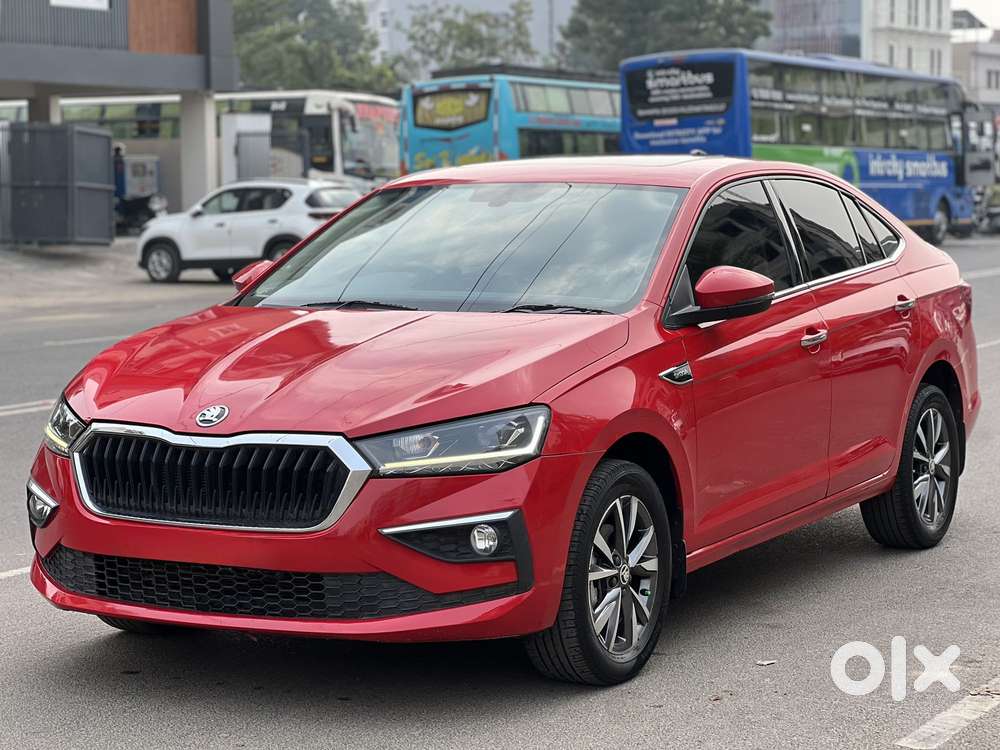 Skoda Slavia Style 1.0l Tsi At, 2022, Petrol