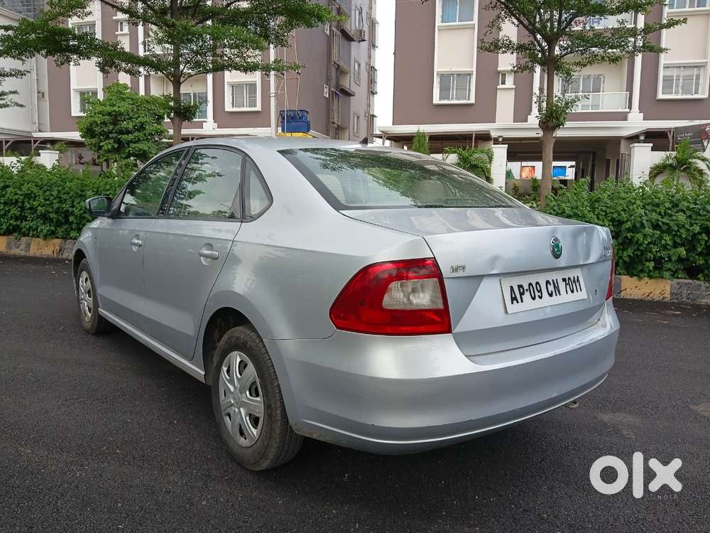 Skoda Rapid Elegance Mpi, 2013, Petrol