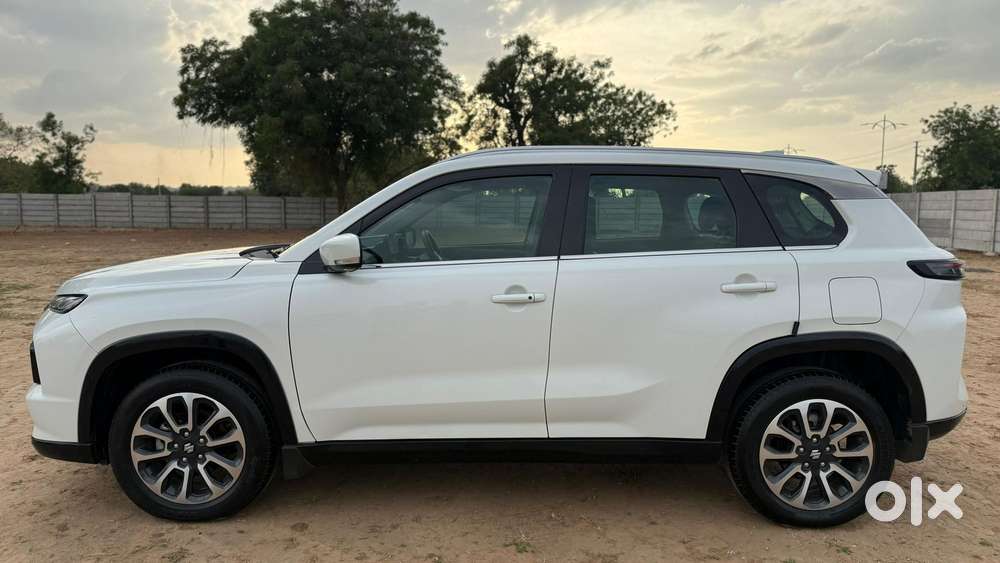 Maruti Suzuki Grand Vitara 1.5 Zeta Plus Intelligent Hybrid Ecvt, 20..