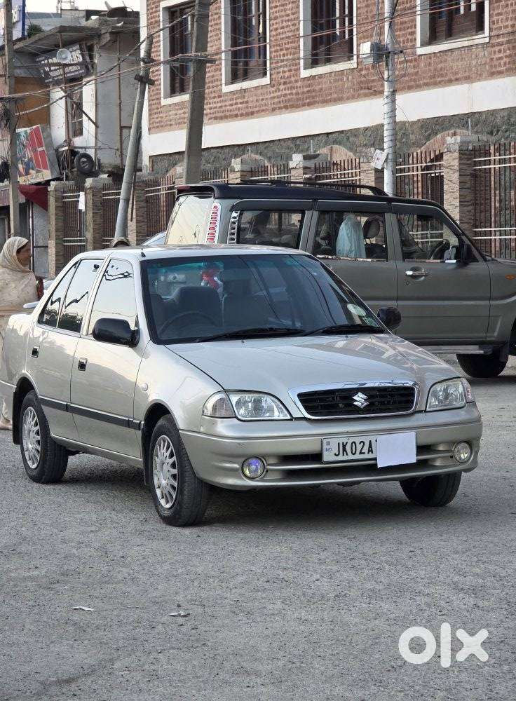 Maruti Suzuki Esteem Lxi - Bsiii, 2005, Petrol