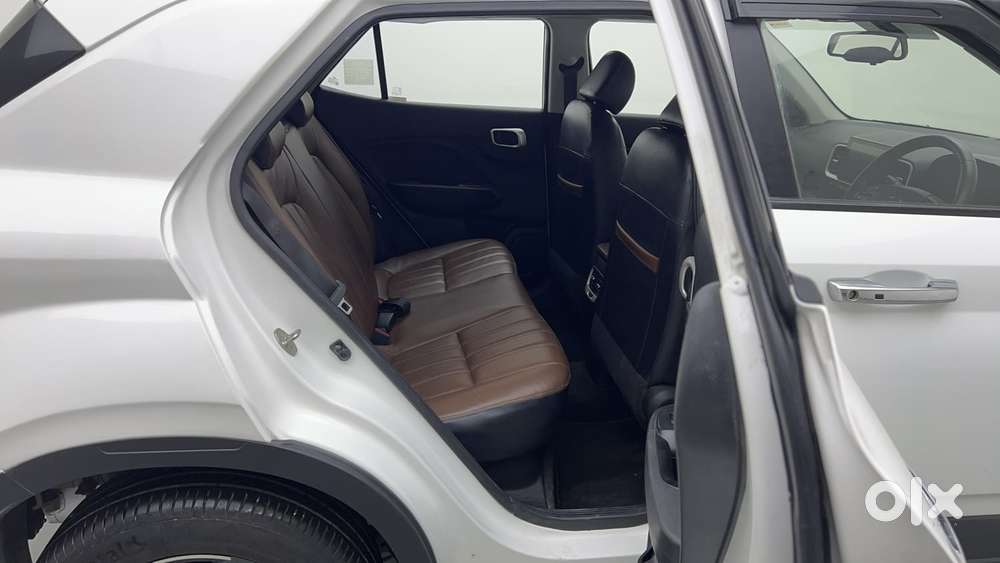 Hyundai Venue 1.0 Sx (o) Turbo Dct, 2019, Petrol