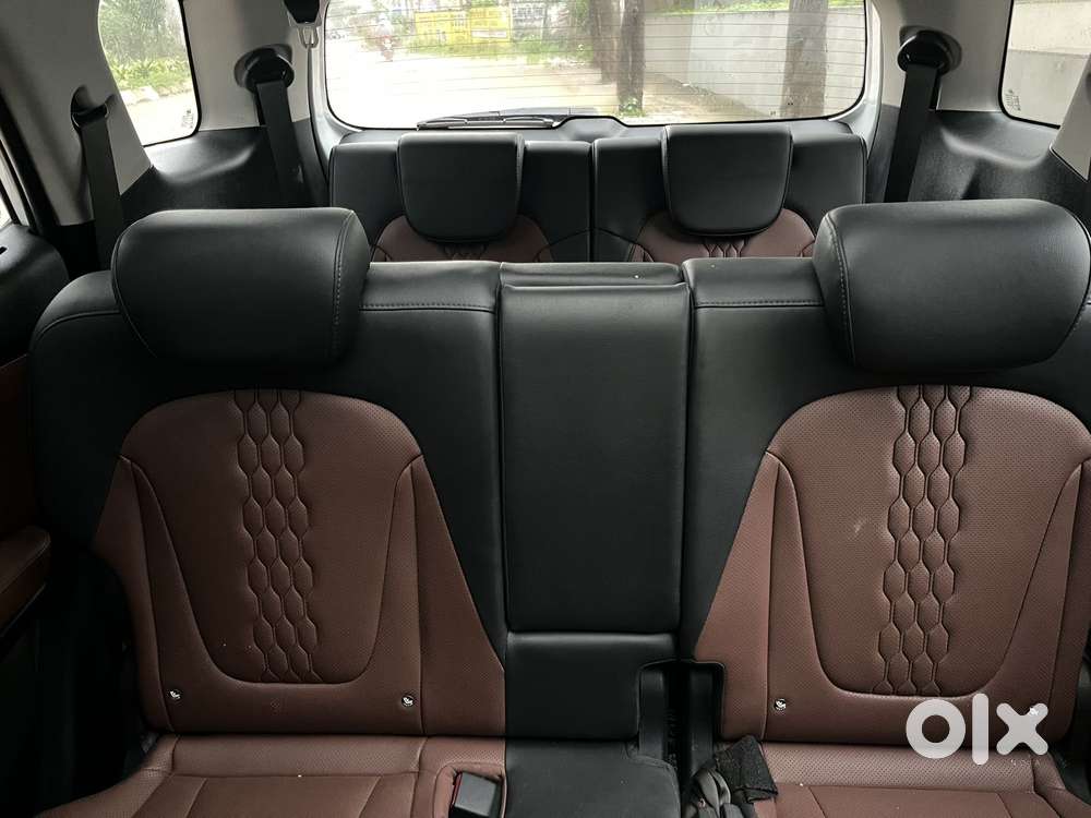 Hyundai Alcazar Signature 1.5 Petrol Dct 7str Knight, 2024, Petrol