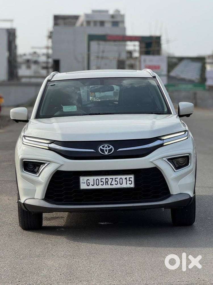 Toyota Urban Cruiser Hyryder 1.5 V Hybrid, 2024, Petrol